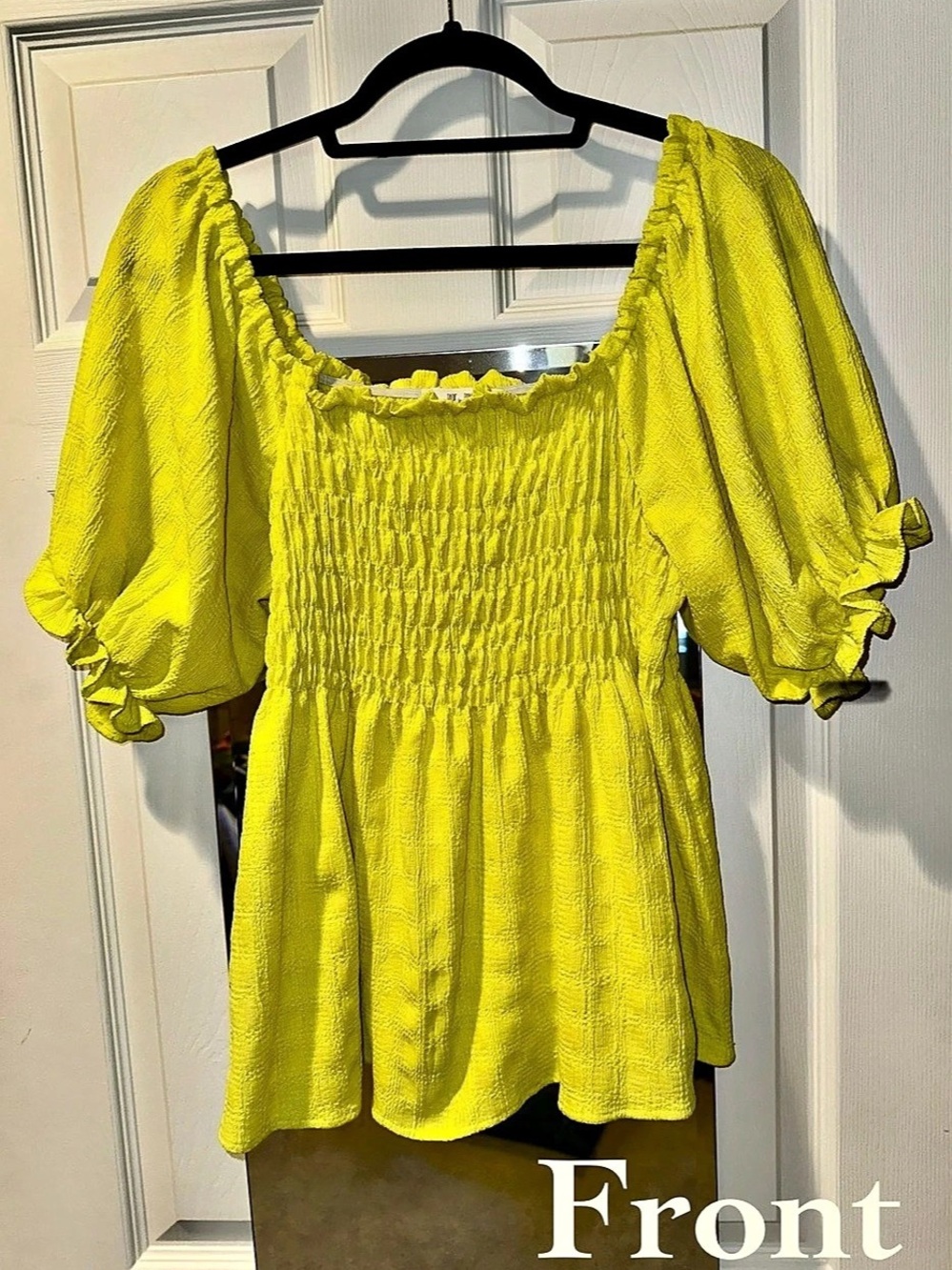 Jade by Jane Smocked Puff Sleeve Blouse in Yellow Size Medium